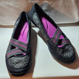 Clarks loafers sz 9W purple black cushioned insole VGUC